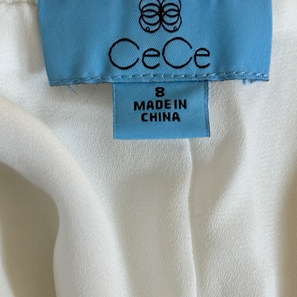 Cece Women's White Stitch Pleat Short - size 8 - Picture 5 of 6